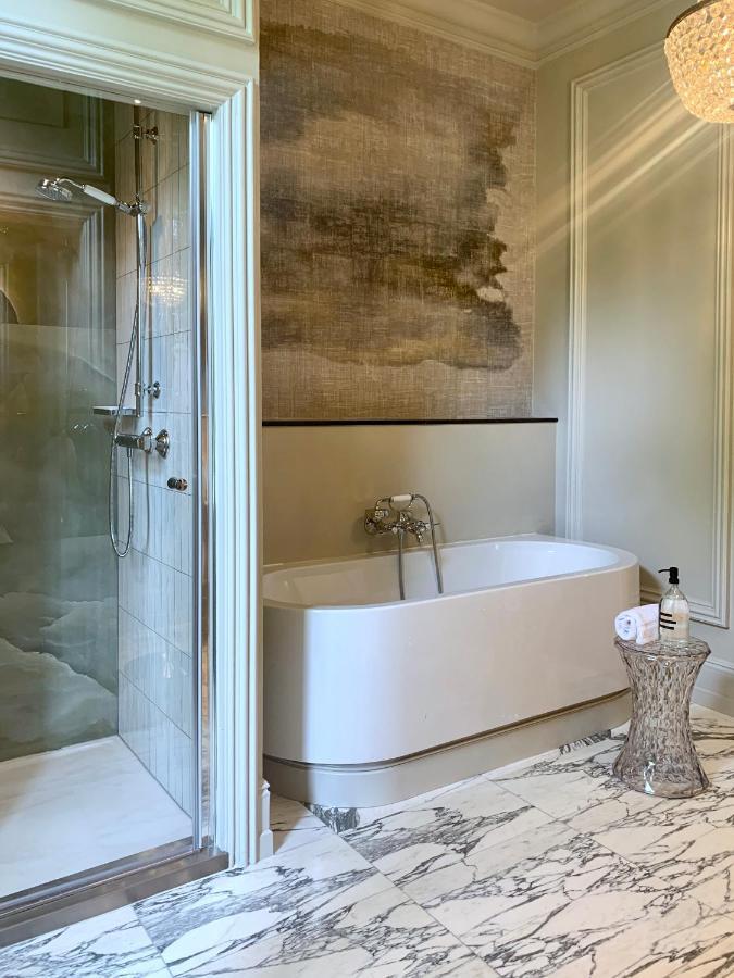 Boutique Hotel Villa Trompenberg 힐베르쉼 외부 사진