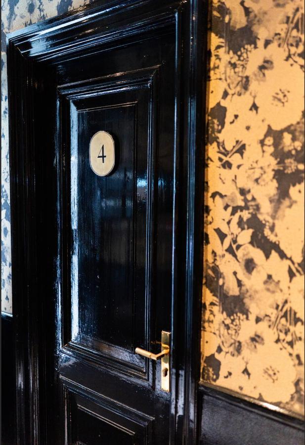 Boutique Hotel Villa Trompenberg 힐베르쉼 외부 사진